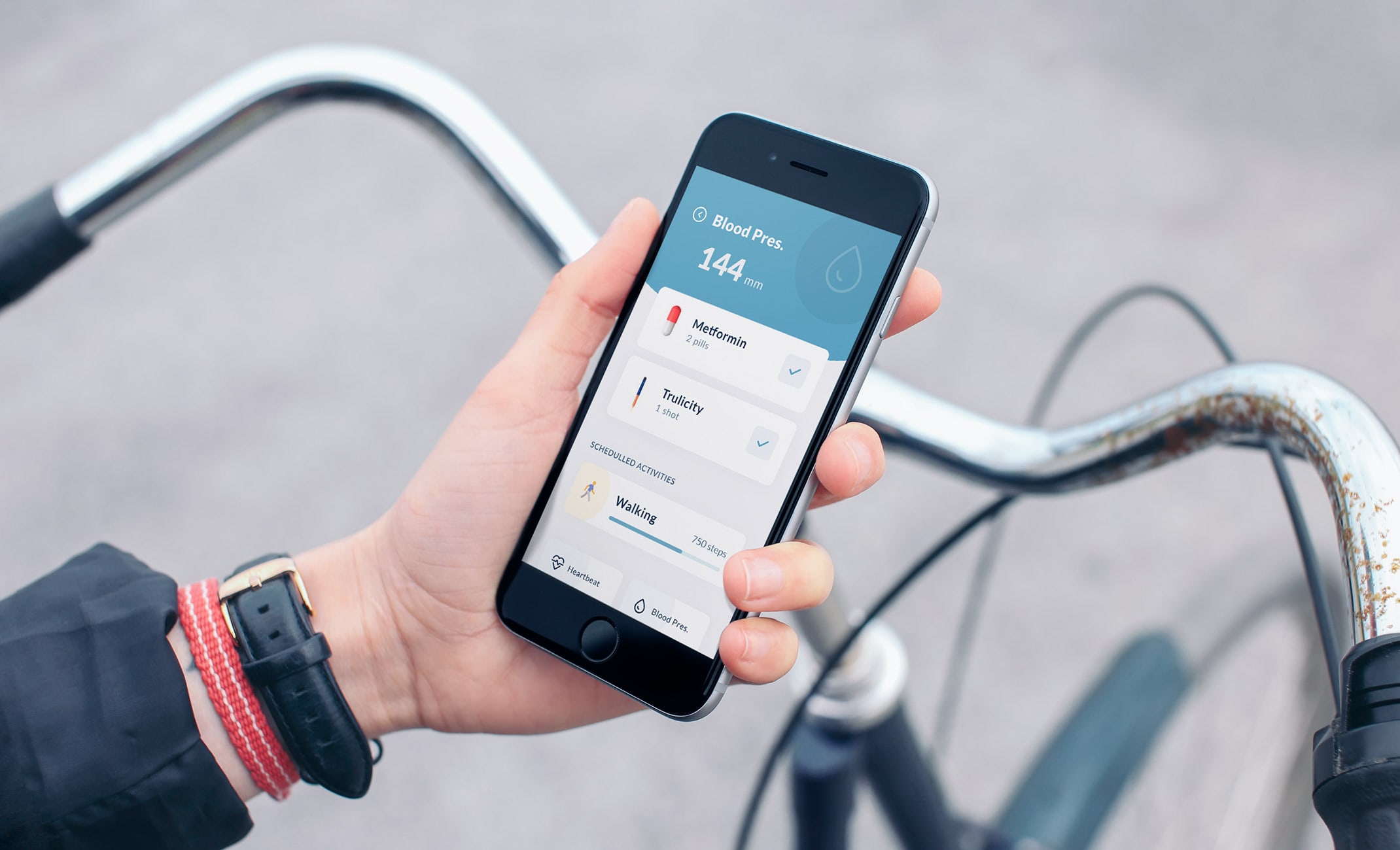 Pessoa usando bicicleta